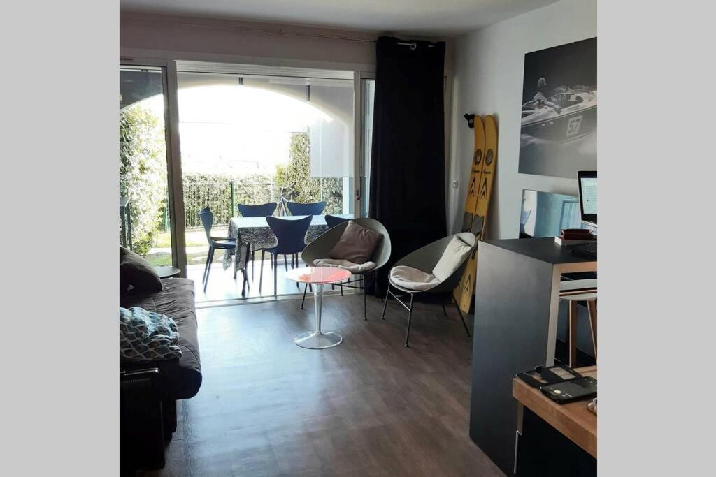 Ferienwohnung Magnifique Rez De Jardin & Piscine & Bord De Mer Six-Fours-les-Plages Exterior foto